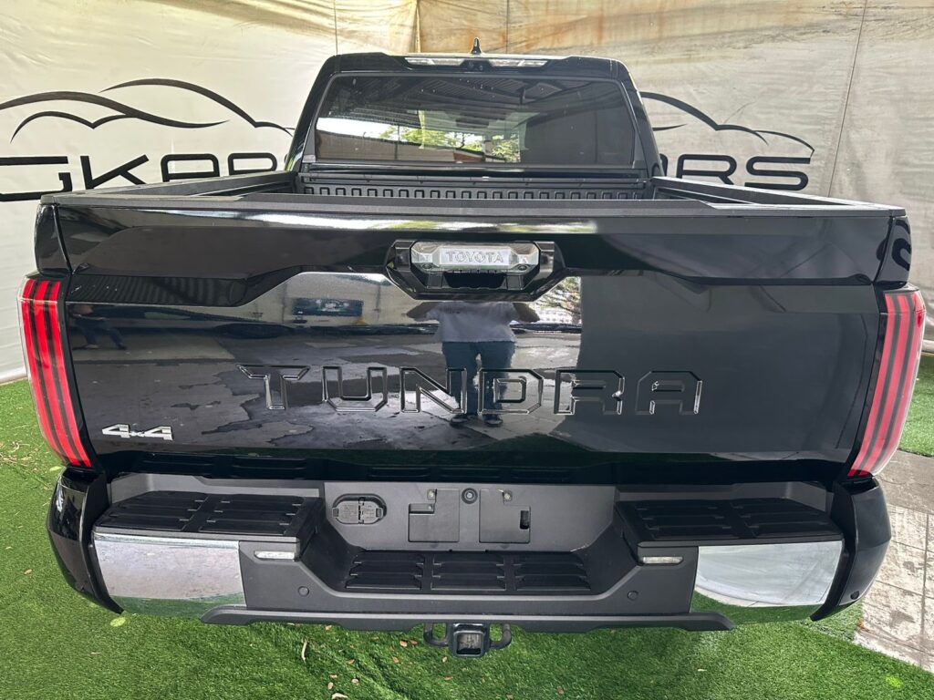 7c037593-dfb8-4695-94cb-38b7b8ad8045