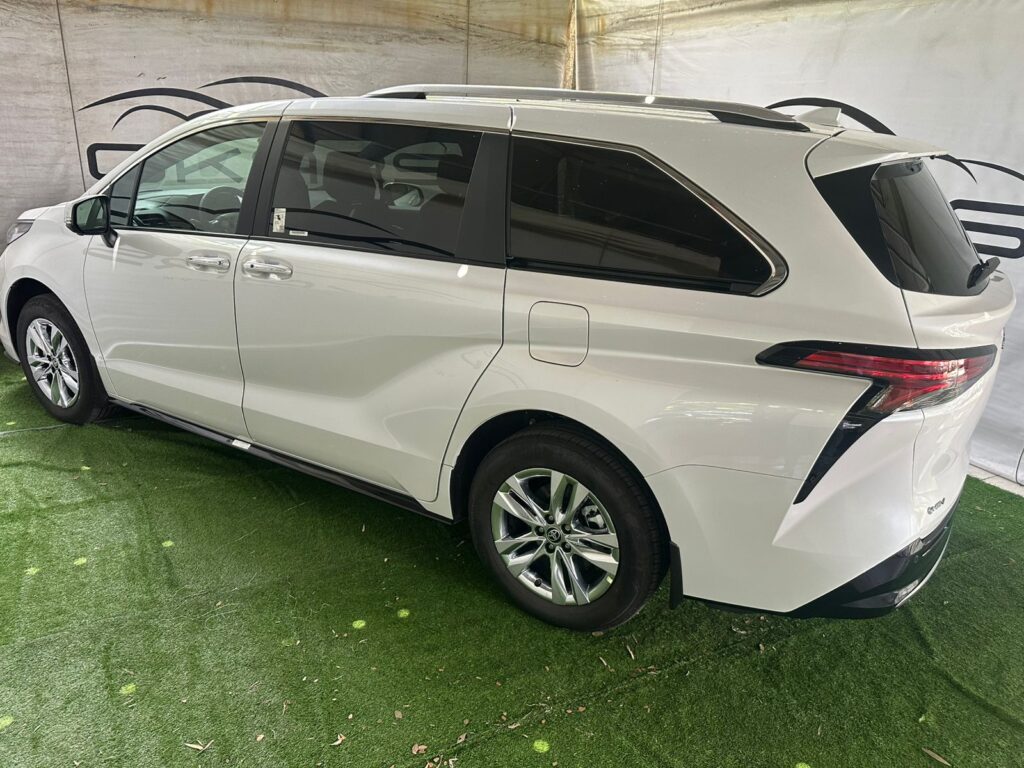 9b737d88-fbb3-4017-82b1-2a05eca29046