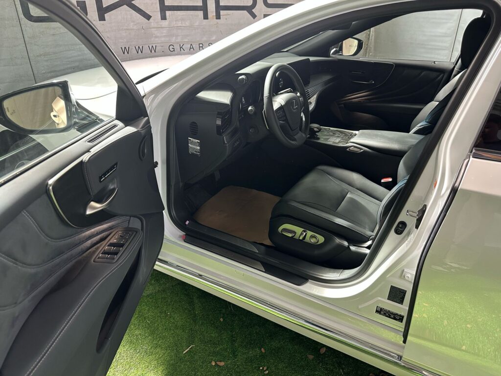 cf123d12-5789-49f2-93e7-7b83a486b201