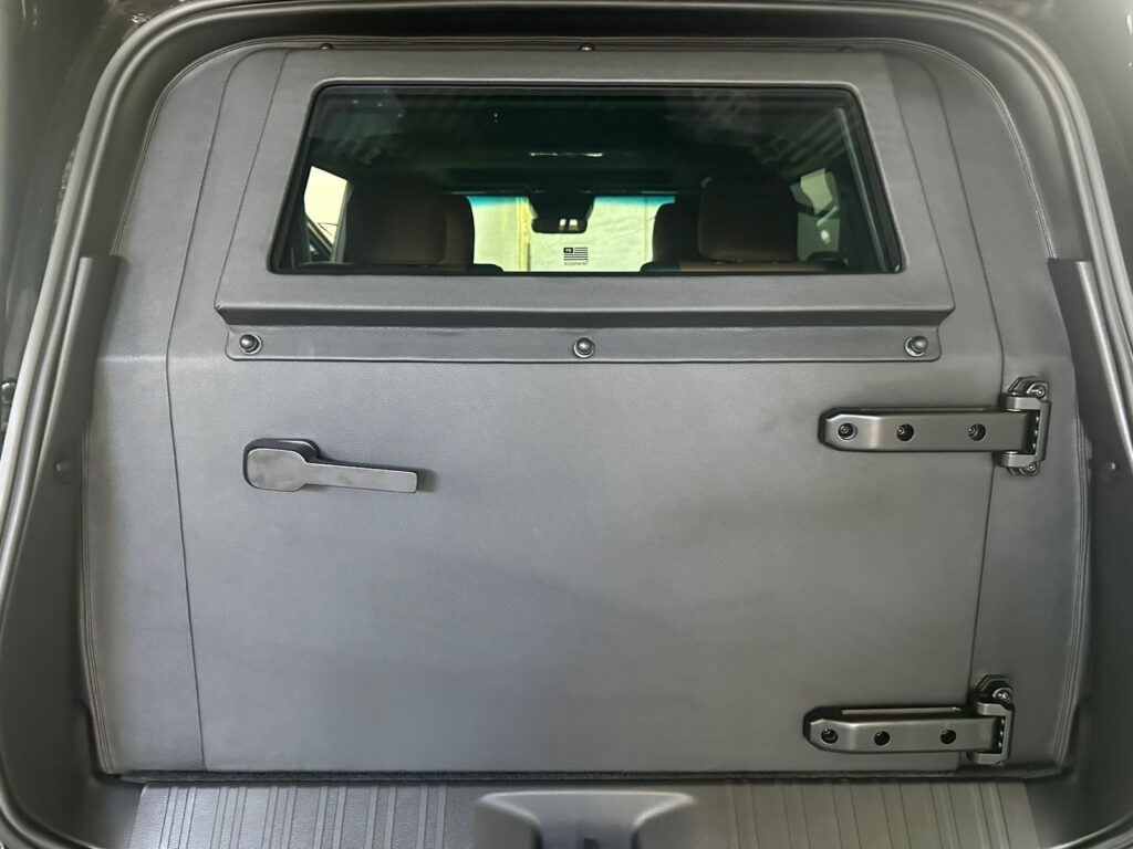 e81ee8e4-6fbb-4759-8a22-993d4a1c44cb