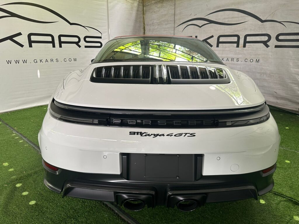 8110405a-422d-4c92-8e82-4d9ae627d9a2