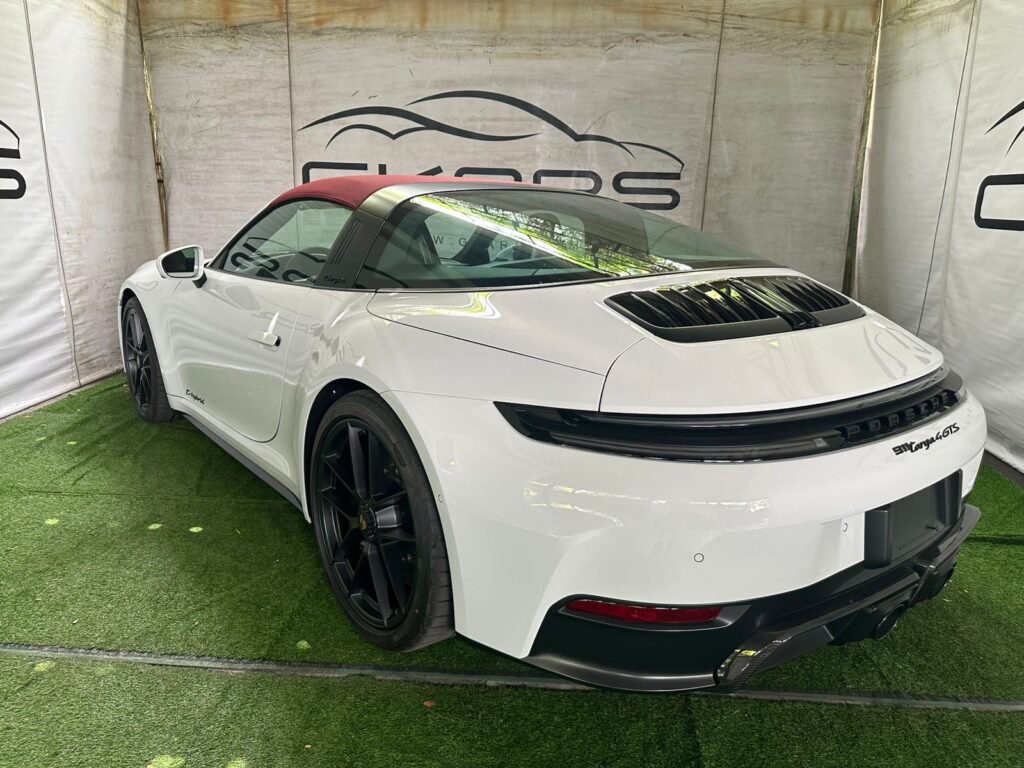 9d430d8d-7df2-4b3f-a2b2-669078b28e26