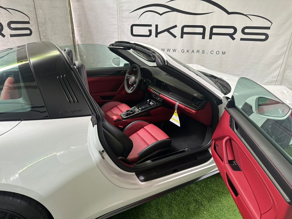 c16ca03f-8e72-49e7-97f0-89b0766c2c86